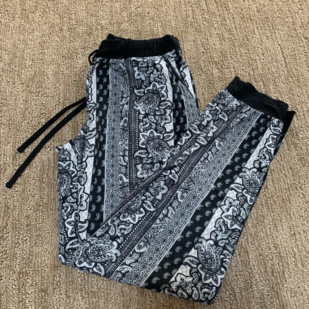 Black & white boho joggers